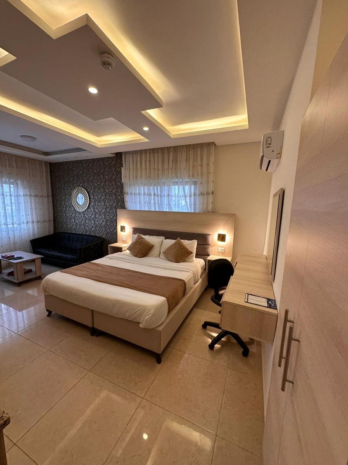 Alqimah Hotel Apartments Amman Exterior photo